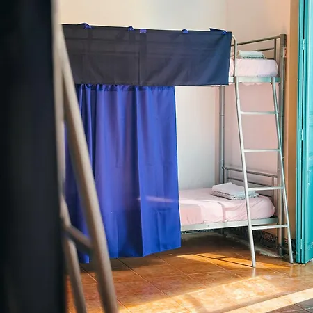 Rio Hostel Seville